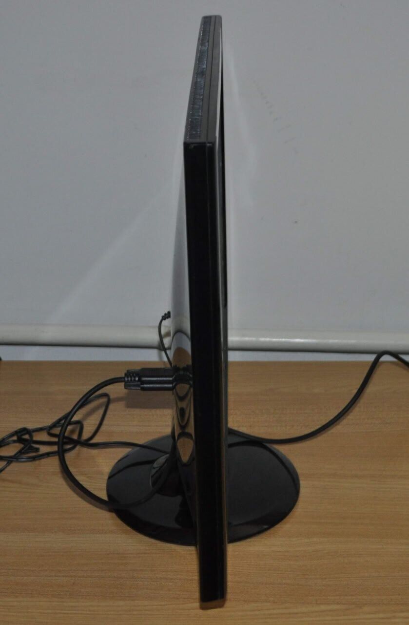 Монітор Б-клас Fujitsu L line SL22W-1 / 22" (1680x1050) TN / VGA, DVI + Кабелі (VGA або DVI на вибір) та блок живлення в комплекті - Зображення 12