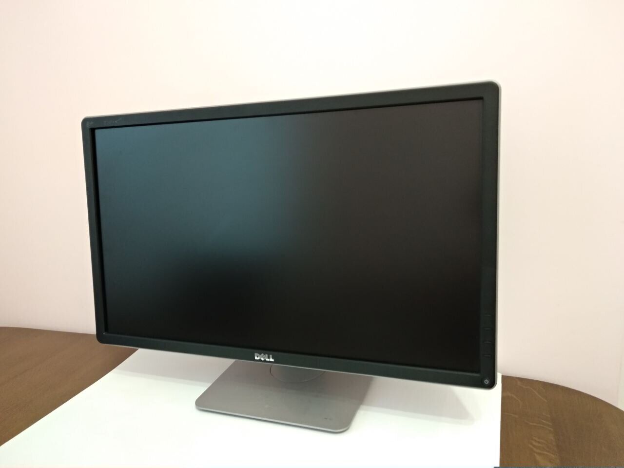 Монитор Dell P2414HB / 23.8" (1920x1080) IPS / 1x VGA, 1x DVI, 1x DP, 1x USB Type-B, 3x USB 2.0 - Зображення 13