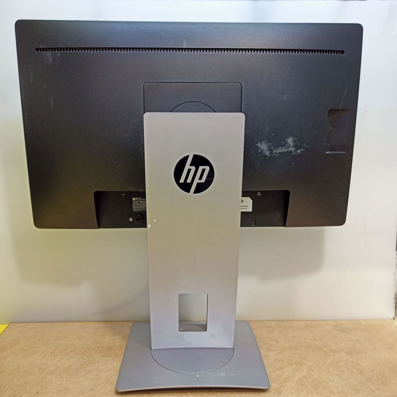 Монітор HP EliteDisplay E202 / 20" (1600x900) IPS / VGA, HDMI, DisplayPort, USB-Hub - Зображення 5