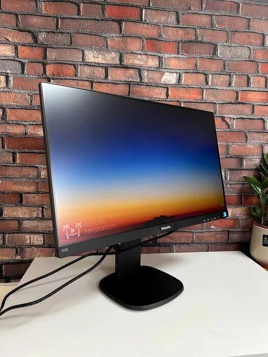 Монітор Philips 243S7EJMB / 24" (1920x1080) IPS / VGA, DisplayPort, HDMI, USB, Audio / VESA 100x100 - Зображення 9