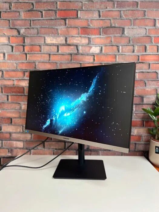 Монітор Samsung S24R652FDU / 24" (1920x1080) IPS / HDMI, DisplayPort, VGA, USB 3.0, Audio / VESA 100x100 - Зображення 2