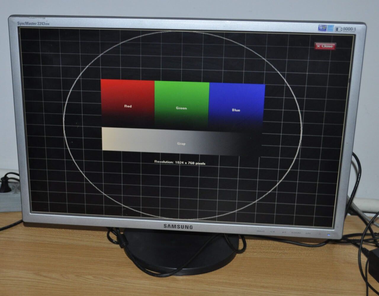 Монітор Samsung SyncMaster 2243WM / 22" (1680x1050) TN / VGA, DVI / Вбудовані колонки 1x 1W / VESA 100x100 + Кабелі (VGA та живлення) у комплекті - Зображення 9