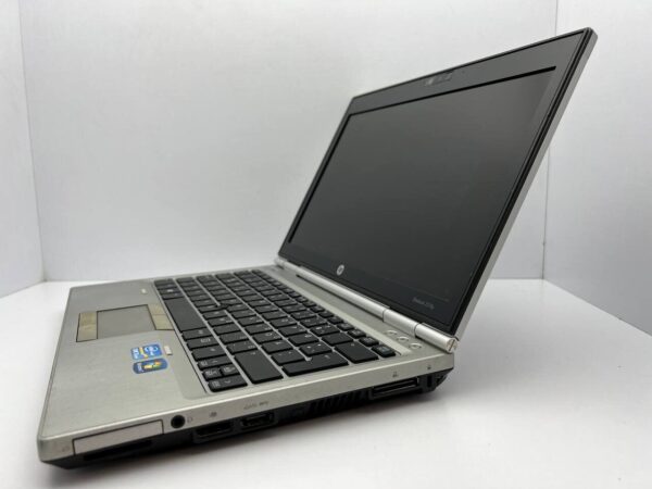 Нетбук Б-клас HP EliteBook 2570p / 12.5" (1366x768) TN / Intel Core i5-3320M (2 (4) ядра по 2.6 - 3.3 GHz) / 4 GB DDR3 / 320 GB HDD / Intel HD Graphics 4000 / WebCam - Зображення 4