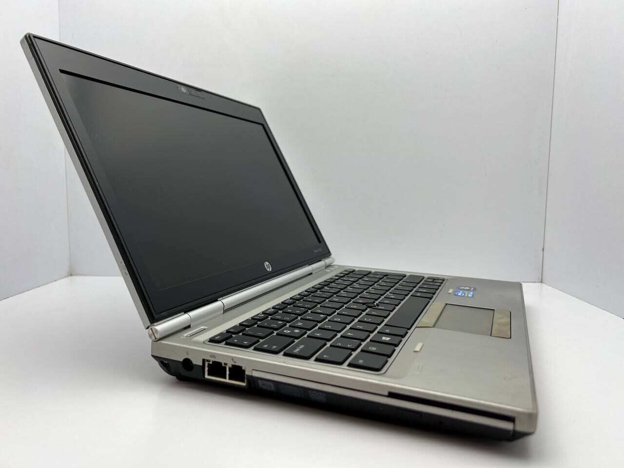 Нетбук Б-клас HP EliteBook 2570p / 12.5" (1366x768) TN / Intel Core i5-3320M (2 (4) ядра по 2.6 - 3.3 GHz) / 4 GB DDR3 / 320 GB HDD / Intel HD Graphics 4000 / WebCam - Зображення 3