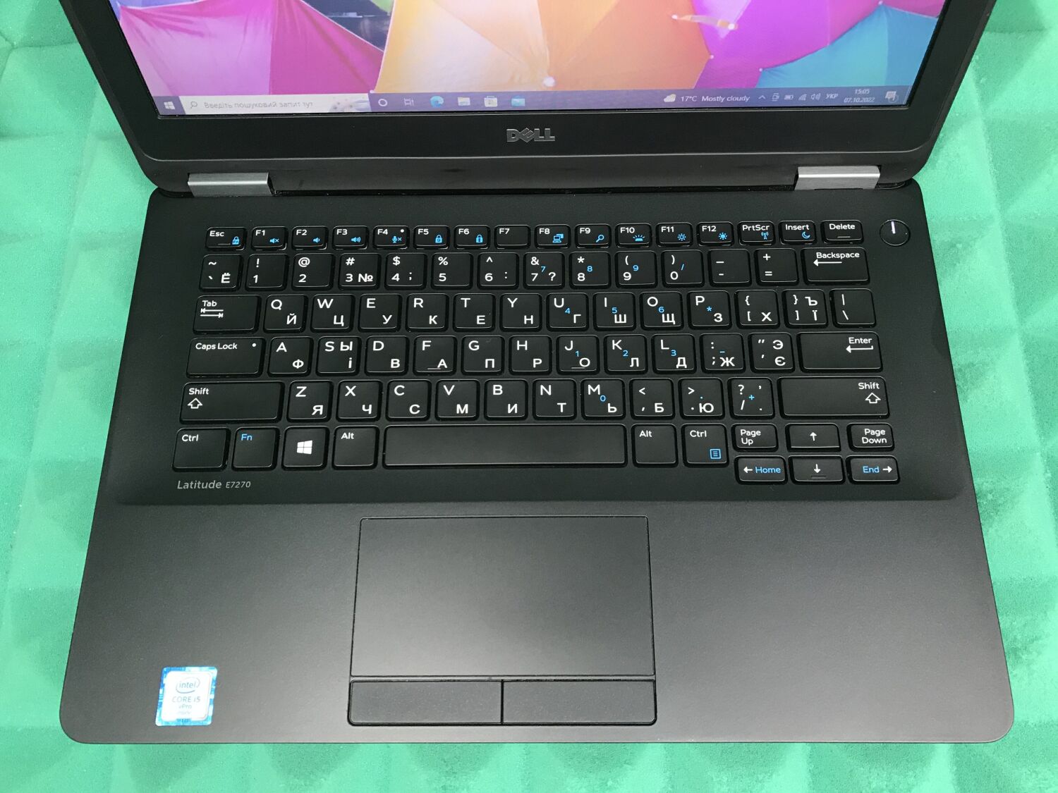 Нетбук Dell Latitude 12 E7270 / 12.5" (1366x768) TN / Intel Core i5-6300U (2 (4) ядра по 2.4 - 3.0 GHz) / 8 GB DDR4 / 128 GB SSD / Intel HD Graphics 520 / WebCam / HDMI / miniDP / Windows 10 ліцензія - Зображення 4