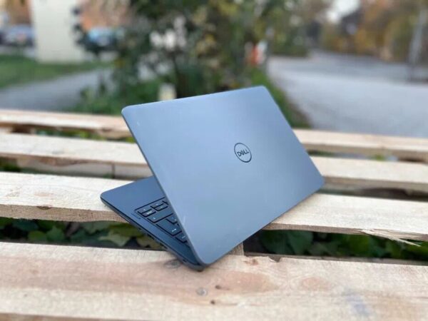 Нетбук Dell Latitude 3120 / 11.6" (1366x768) TN / Intel Pentium Silver N6000 (4 ядра по 1.1 - 3.3 GHz) / 8 GB DDR4 / 128 GB SSD M.2 / Intel UHD Graphics / WebCam / Windows 10 Pro - Зображення 6
