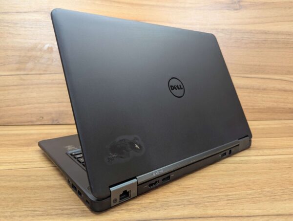Нетбук Б-клас Dell Latitude E7250 / 12.5" (1366x768) TN / Intel Core i5-5300U (2 (4) ядра по 2.3 - 2.9 GHz) / 8 GB DDR3 / 128 GB SSD / Intel HD Graphics 5500 / WebCam / Windows 10 - Зображення 7