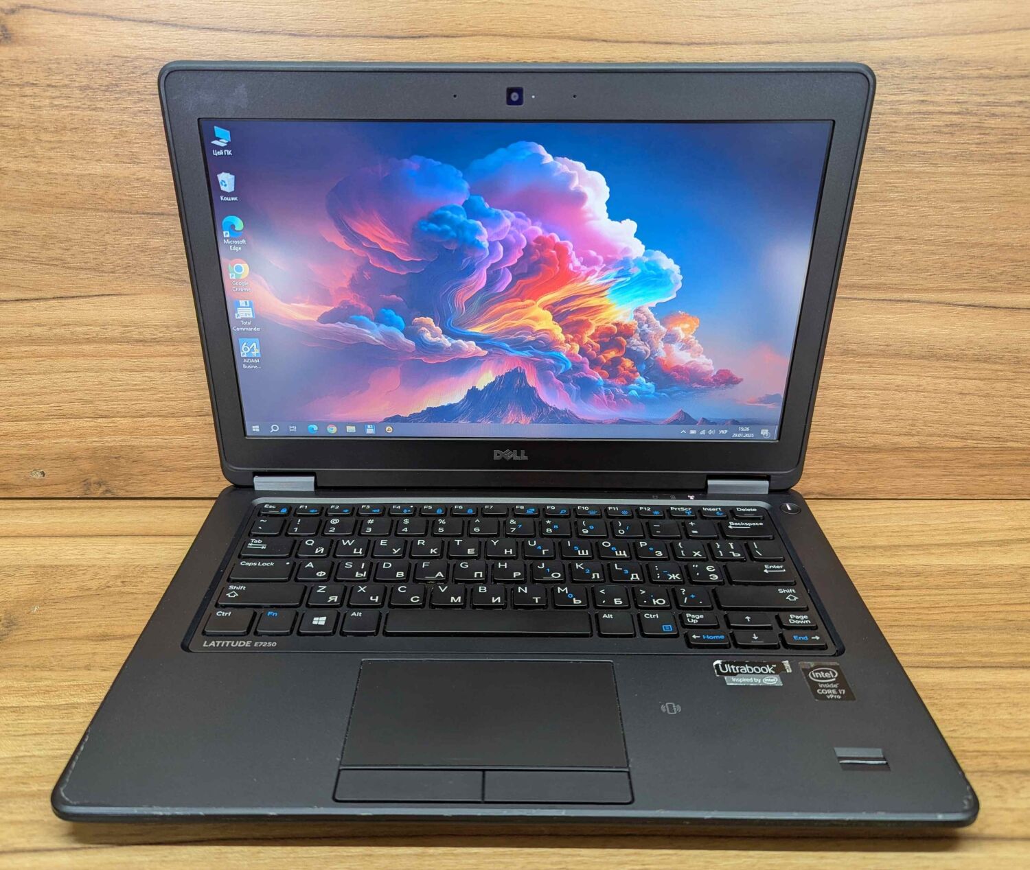 Нетбук Dell Latitude E7250 / 12.5" (1366x768) TN / Intel Core i7-5600U (2 (4) ядра по 2.6 - 3.2 GHz) / 8 GB DDR3 / 128 GB SSD / Intel HD Graphics 5500 / WebCam / Fingerprint / Windows 10 - Зображення 2