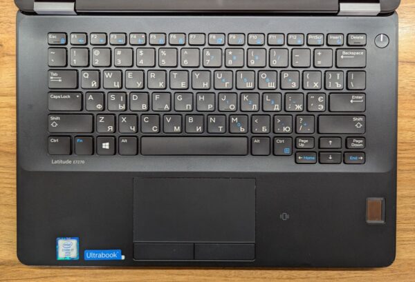 Нетбук Dell Latitude E7270 / 12.5" (1366x768) TN / Intel Core i7-6600U (2 (4) ядра по 2.6 - 3.4 GHz) / 8 GB DDR4 / 256 GB SSD / Intel HD Graphics 520 / WebCam / Fingerprint / Windows 10 - Зображення 3