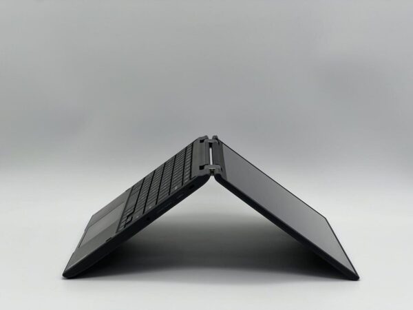 Нетбук Lenovo 300e Chromebook 2nd Gen MTK 2-in-1 / 11.6" (1366x768) IPS Touch / MediaTek MT8173 (4 ядра по 1.8 GHz) / 4 GB DDR3 / 32 GB eMMC / PowerVR GX6250 Graphics / WebCam / ChromeOS - Зображення 5