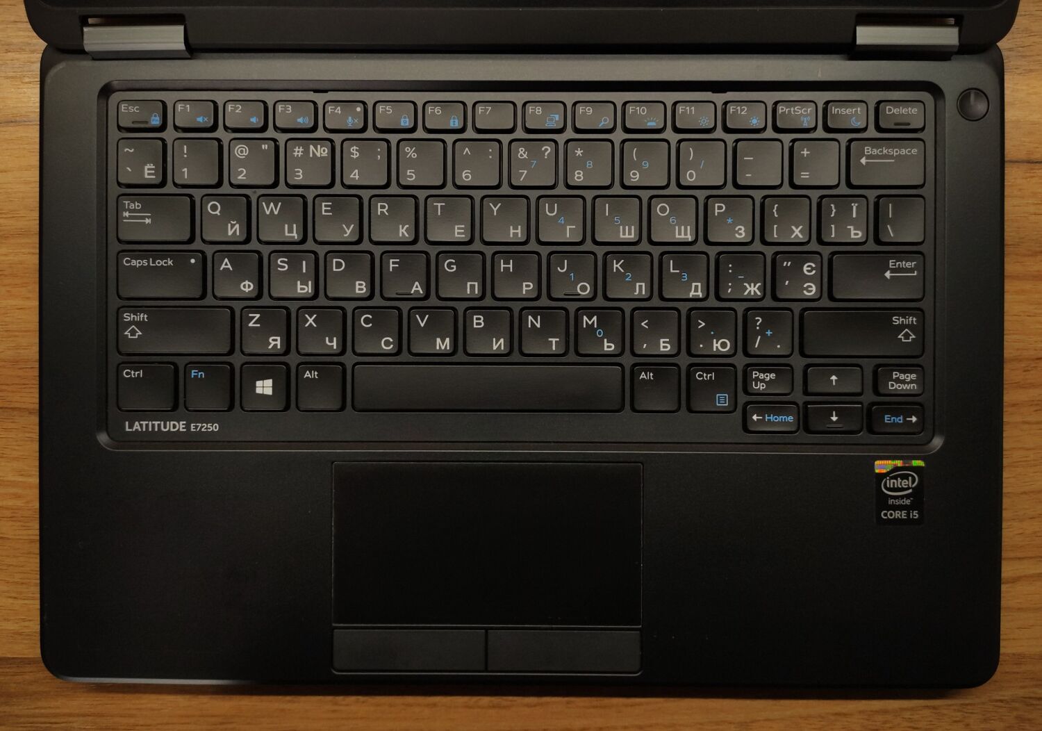 Нетбук Dell Latitude E7250 / 12.5" (1366x768) TN / Intel Core i5-5300U (2 (4) ядра по 2.3 - 2.9 GHz) / 8 GB DDR3 / 256 GB SSD / Intel HD Graphics 5500 / WebCam - Зображення 5