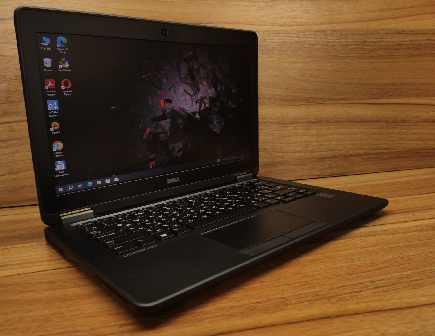 Нетбук Dell Latitude E7250 / 12.5" (1366x768) TN / Intel Core i5-5300U (2 (4) ядра по 2.3 - 2.9 GHz) / 8 GB DDR3 / 256 GB SSD / Intel HD Graphics 5500 / WebCam - Зображення 4