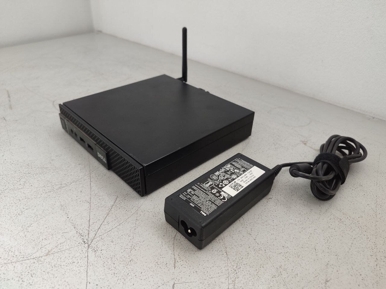 Неттоп Dell OptiPlex 9020 Micro USFF / Intel Core i5-4590T (4 ядра по 2.0 - 3.0 GHz) / 8 GB DDR3 / 128 GB SSD / Intel HD Graphics 4600 / Wi-Fi + Блок живлення - Зображення 6