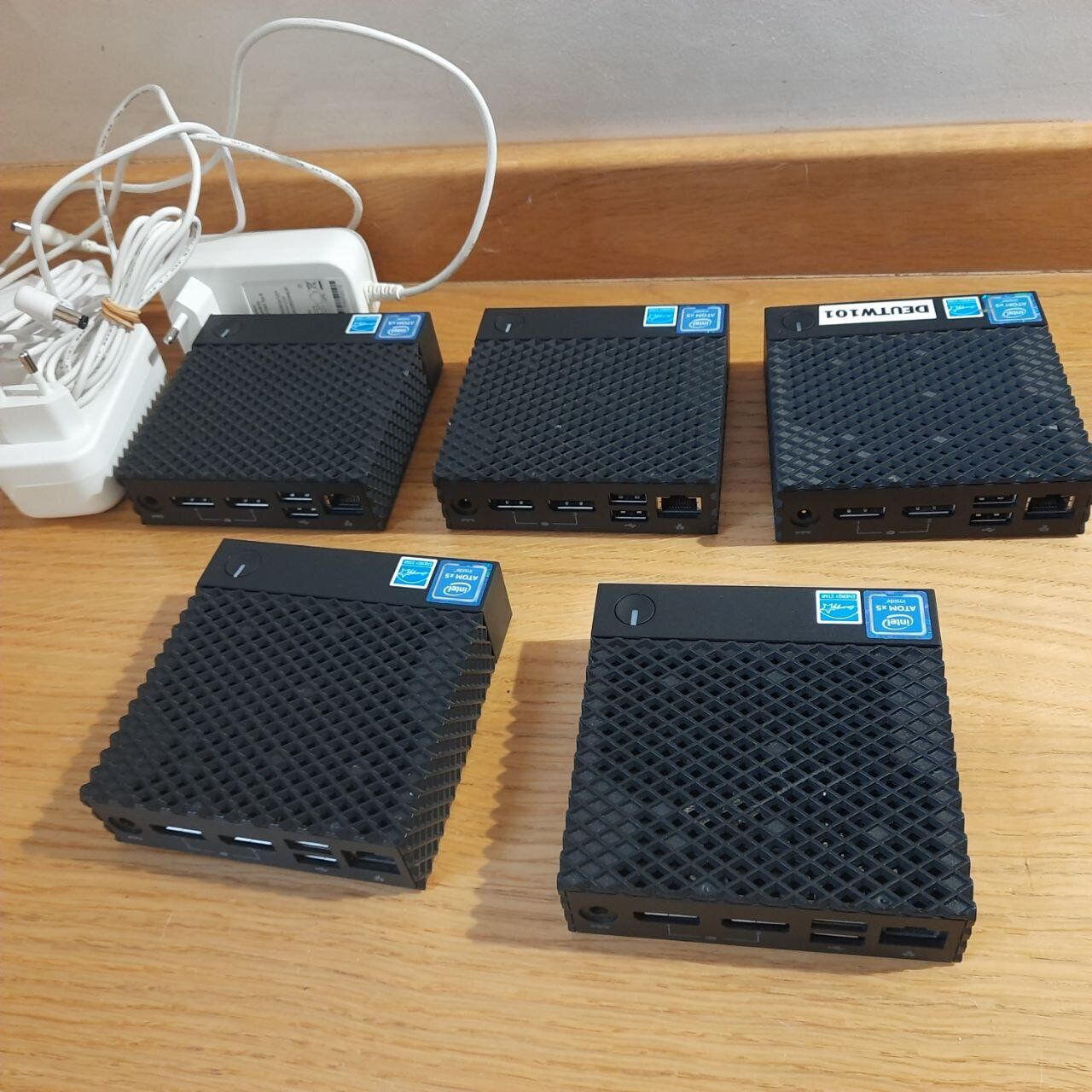 Неттоп Dell Wyse 3040 USFF / Intel Atom x5-Z8350 (4 ядра по 1.44 - 1.92 GHz) / 2 GB DDR3 / 8 GB eMMC / Intel HD Graphics / USB 3.1 / DisplayPort + Блок живлення - Зображення 3