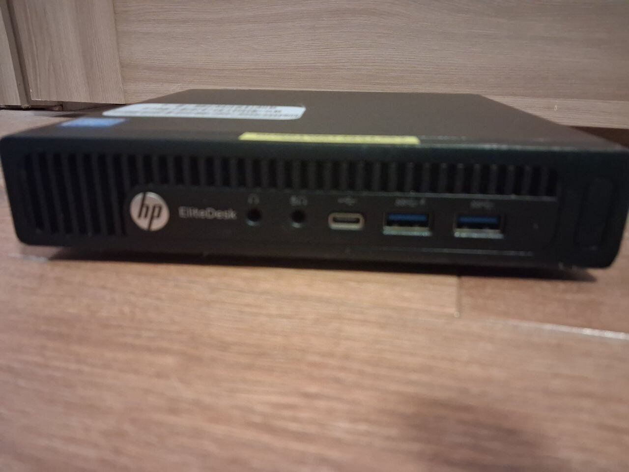 Неттоп HP EliteDesk 800 G2 TPC-P055-DM USFF / Intel Pentium G4500T (2 ядра по 3.0 GHz) / 8 GB DDR4 / 256 GB SSD / Intel HD Graphics 530 / DisplayPort + Блок живлення - Зображення 2