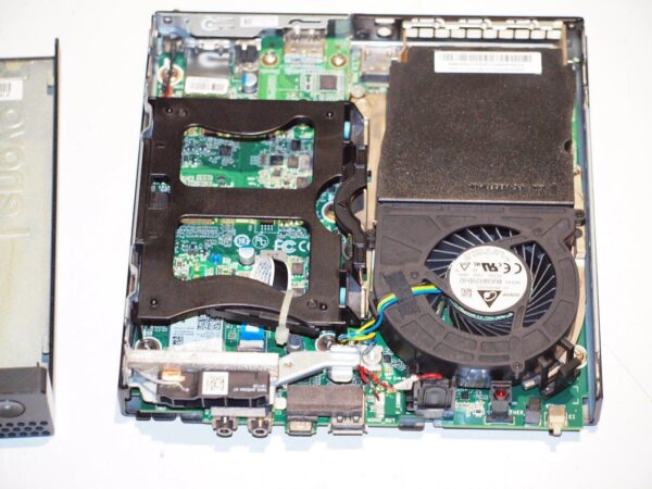 Неттоп Lenovo Thinkcentre m75q-1 USFF /AMD Ryzen 5 3400GE (4 (8) ядер по 3.3 - 4.0 GHz) / 8 GB DDR4 / 256 GB SSD / AMD RX Vega 11 / USB 3.1 / Wi-Fi / Блок живлення в комплекті - Зображення 10