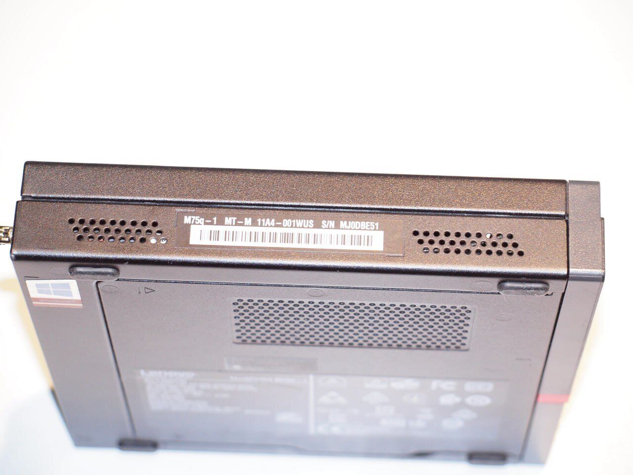 Неттоп Lenovo Thinkcentre m75q-1 USFF /AMD Ryzen 5 3400GE (4 (8) ядер по 3.3 - 4.0 GHz) / 8 GB DDR4 / 256 GB SSD / AMD RX Vega 11 / USB 3.1 / Wi-Fi / Блок живлення в комплекті - Зображення 8