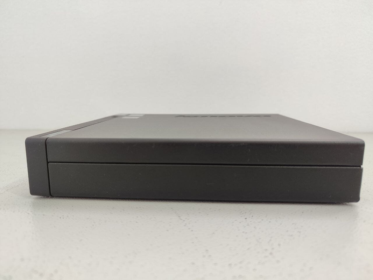 Неттоп Lenovo ThinkCentre M93p Tiny USFF / Intel Core i5-4570T (2 (4) ядра по 2.9 - 3.6 GHz) / 8 GB DDR3 / 240 GB SSD / Intel HD Graphics 4600 / VGA / Блок живлення у комплекті - Зображення 6