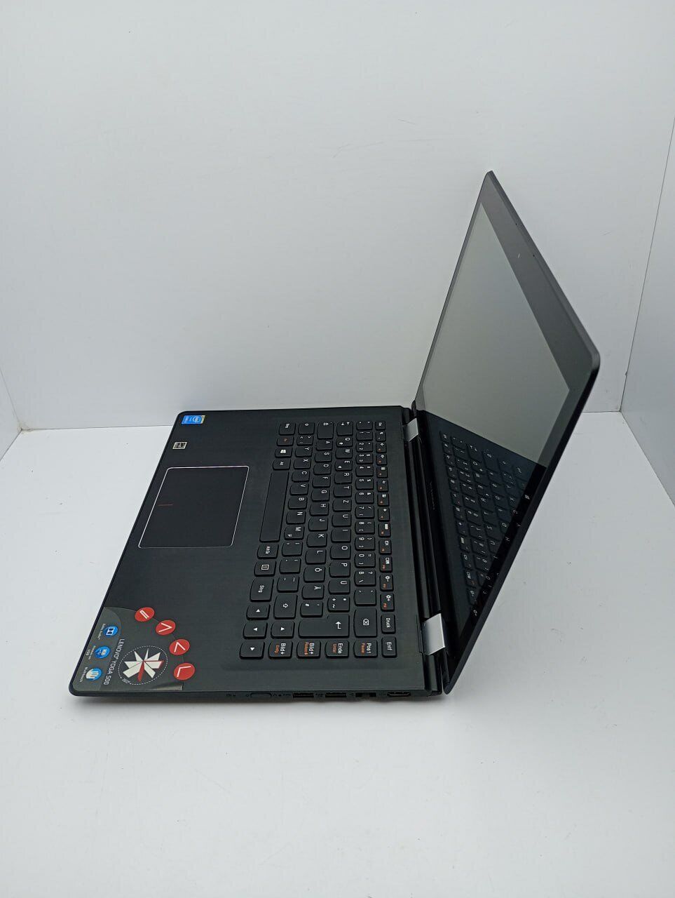 Ноутбук-трансформер Lenovo Yoga 500 / 14" (1366x768) TN / Intel Core i3-5020U (2 (4) ядра по 2.2 GHz) / 4 GB DDR3 / 120 GB SSD / Intel HD Graphics 5500 / WebCam - Зображення 6