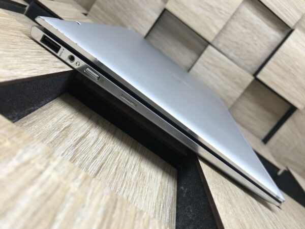Ноутбук-трансформер Б-классHP EliteBook x360 1030 G3 / 13.3" (1920x1080) IPS Touch / Intel Core i5-8350U (4 (8) ядра по 1.7 - 3.6 GHz) / 8 GB DDR3 / 256 GB SSD M.2 / Intel UHD Graphics 620 / WebCam / HDMI - Зображення 5