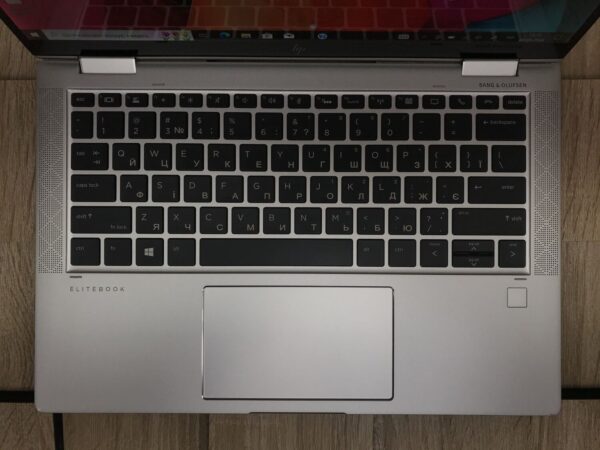 Ноутбук-трансформер Б-классHP EliteBook x360 1030 G3 / 13.3" (1920x1080) IPS Touch / Intel Core i5-8350U (4 (8) ядра по 1.7 - 3.6 GHz) / 8 GB DDR3 / 256 GB SSD M.2 / Intel UHD Graphics 620 / WebCam / HDMI - Зображення 4