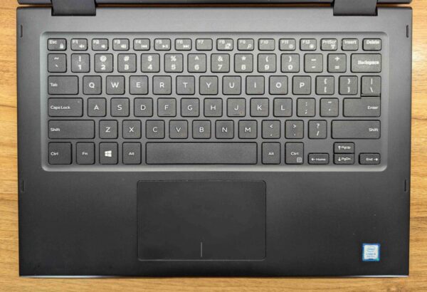 Ноутбук-трансформер Dell Latitude 3390 / 13.3" (1920x1080) IPS Touch / Intel Core i5-8250U (4 (8) ядра по 1.6 - 3.4 GHz) / 16 GB DDR4 / 480 GB SSD / Intel UHD Graphics 620 / WebCam / Windows 10 - Зображення 3