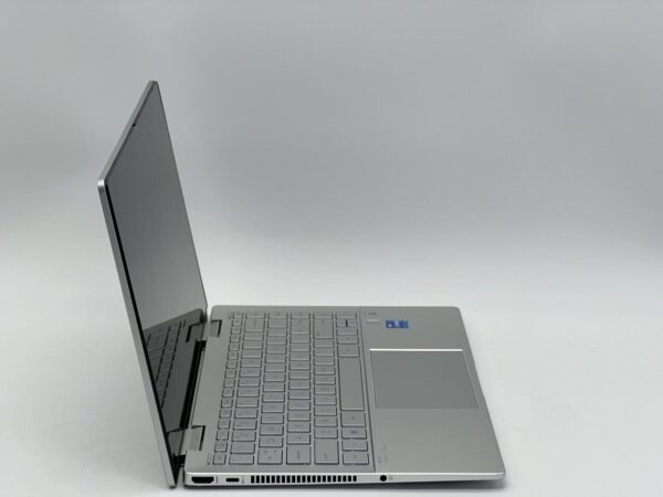 Ноутбук-трансформер HP Pavilion x360 2-in-1 14-ek0033dx / 14" (1920x1080) IPS Touch / Intel Core i5-1235U (10 (12) ядра по 3.3 - 4.4 GHz) / 8 GB DDR4 / 240 GB SSD / Intel Iris Xe Graphics / WebCam - Зображення 3