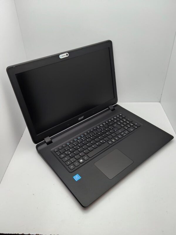 Ноутбук Acer 173 / 17.3" (1600x900) TN / Intel Pentium N4200 (4 ядра по 1.1 - 2.5 GHz) / 4 GB DDR3 / 500 GB HDD / Intel HD Graphics / WebCam - Зображення 3