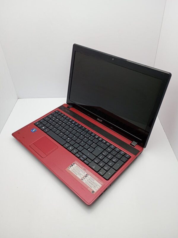 Ноутбук Acer 5253 / 15.6" (1366x768) TN / AMD E-350 (2 ядра по 1.6 GHz) / 6 GB DDR3 / 120 GB SSD / AMD Radeon HD 6310 Graphics / WebCam - Зображення 4