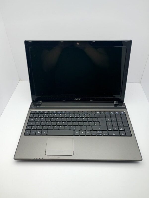 Ноутбук Acer 5750g / 15.6" (1366x768) TN / Intel Core i7-2670QM (4 (8) ядра по 2.2 - 3.1 GHz) / 6 GB DDR3 / 320 GB HDD / nVidia GeForce GT 540M, 1 GB DDR3, 64-bit / WebCam - Зображення 2