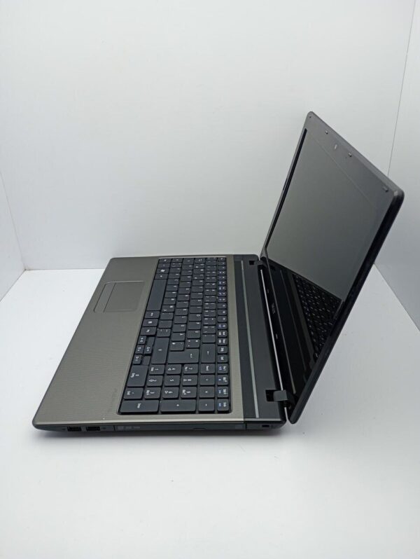 Ноутбук Acer 5750g / 15.6" (1366x768) TN / Intel Core i7-2670QM (4 (8) ядра по 2.2 - 3.1 GHz) / 6 GB DDR3 / 320 GB HDD / nVidia GeForce GT 540M, 1 GB DDR3, 64-bit / WebCam - Зображення 6