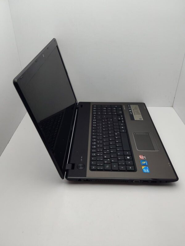 Ноутбук Acer 7741G / 17.3" (1600x900) TN / Intel Core i3-330M (2 (4) ядра по 2.13 GHz) / 6 GB DDR3 / 320 GB HDD / AMD Radeon HD 5470, 1 GB GDDR3, 64-bit / WebCam - Зображення 5