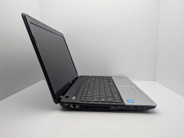 Ноутбук Acer Aspire E1-531 / 15.6" (1366x768) TN / Intel Pentium B960 (2 ядра по 2.2 GHz) / 6 GB DDR3 / 128 GB SSD / Intel HD Graphics / WebCam - Зображення 5