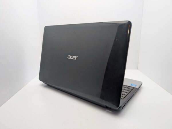 Ноутбук Acer Aspire E1-531 / 15.6" (1366x768) TN / Intel Pentium B960 (2 ядра по 2.2 GHz) / 6 GB DDR3 / 128 GB SSD / Intel HD Graphics / WebCam - Зображення 7