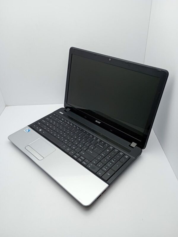 Ноутбук Acer Aspire E1-531 / 15.6" (1366x768) TN / Intel Pentium B960 (2 ядра по 2.2 GHz) / 6 GB DDR3 / 500 GB HDD / Intel HD Graphics / WebCam - Зображення 4