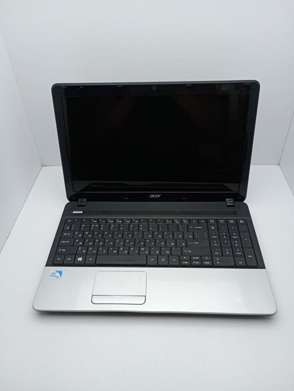 Ноутбук Acer Aspire E1-531 / 15.6" (1366x768) TN / Intel Pentium B960 (2 ядра по 2.2 GHz) / 6 GB DDR3 / 500 GB HDD / Intel HD Graphics / WebCam - Зображення 2
