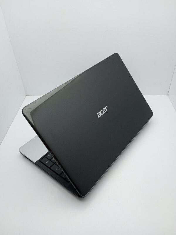 Ноутбук Acer Aspire E1-531 / 15.6" (1366x768) TN / Intel Pentium B960 (2 ядра по 2.2 GHz) / 6 GB DDR3 / 500 GB HDD / Intel HD Graphics / WebCam - Зображення 8