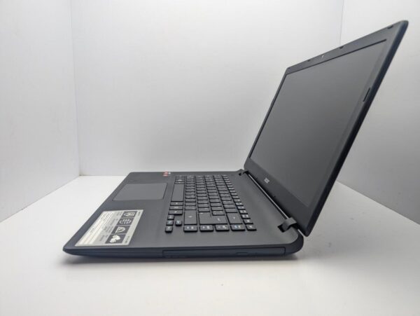 Ноутбук Acer Aspire ES1-521 / 15.6" (1366x768) TN / AMD A6-6310 (4 ядра по 1.8 - 2.4 GHz) / 6 GB DDR3 / 1000 GB HDD / AMD Radeon R4 Graphics / WebCam - Зображення 6