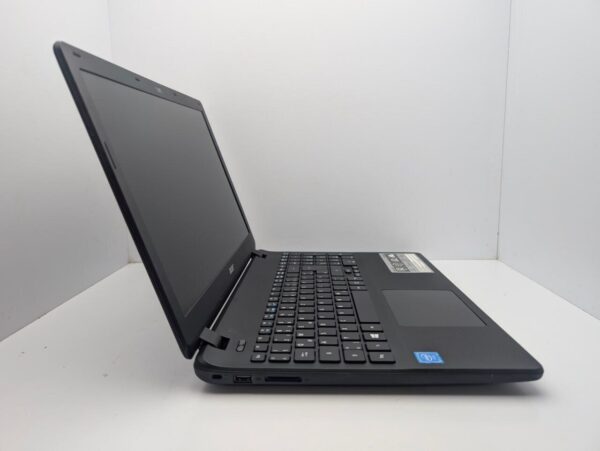 Ноутбук Acer Aspire ES1-531 / 15.6" (1366x768) TN / Intel Celeron N3150 (4 ядра по 1.6 - 2.08 GHz) / 8 GB DDR3 / 120 GB SSD / Intel HD Graphics / WebCam - Зображення 5