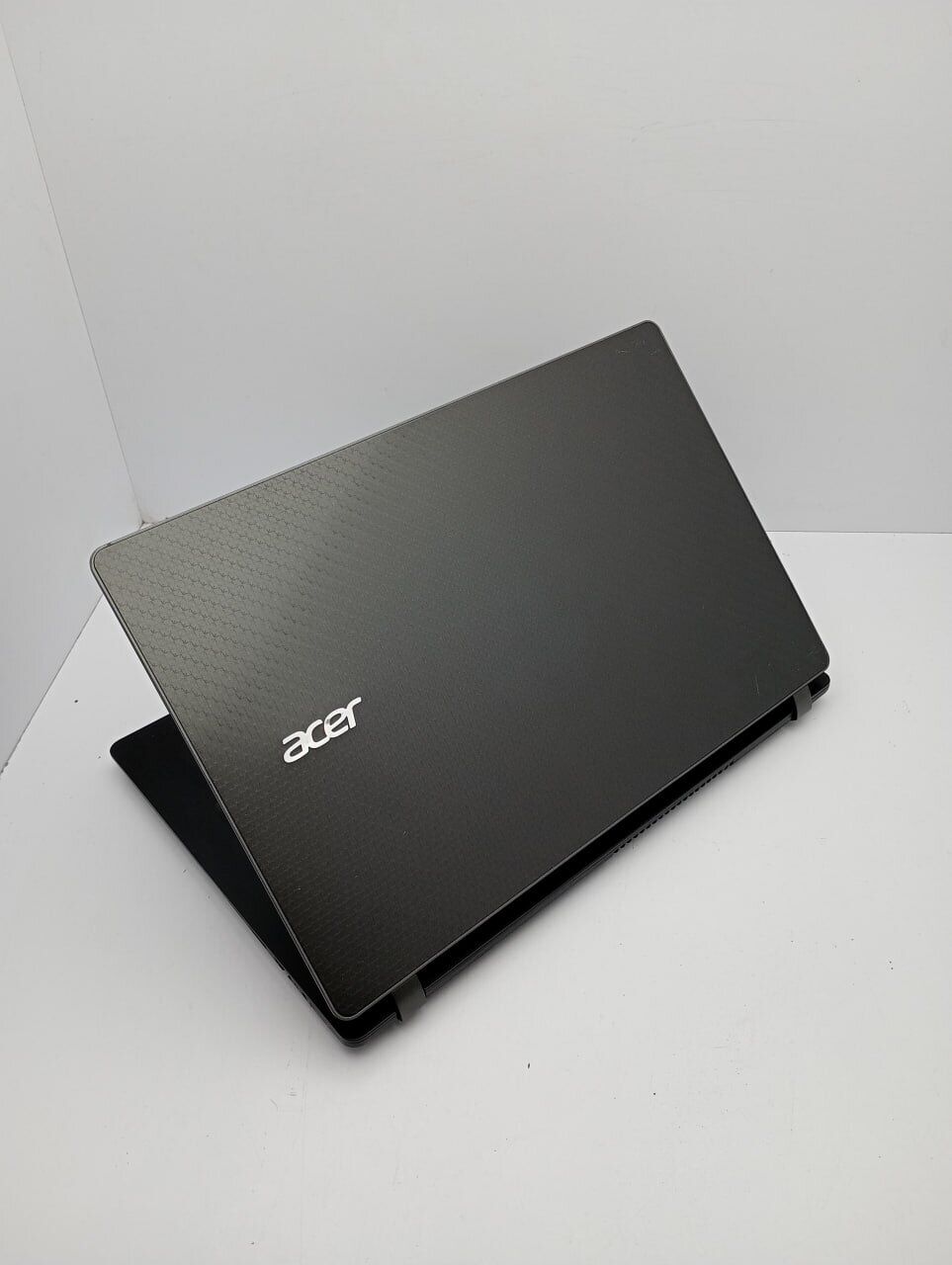 Ноутбук Acer Aspire V3-371 / 13.3" (1366x768) TN / Intel Core i3-4158U (2 (4) ядра по 2.0 GHz) / 6 GB DDR3 / 120 GB SSD / Intel Iris Graphics 5100 / WebCam - Зображення 7