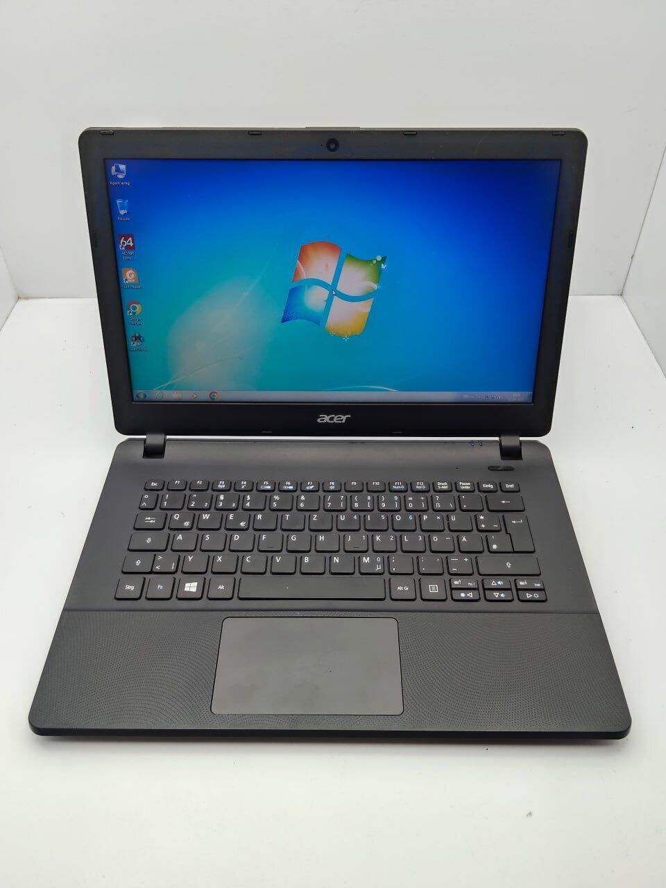 Ноутбук Acer E1-311 / 14" (1366x768) TN / Intel Celeron N2940 (4 ядра по 1.83 - 2.25 GHz) / 4 GB DDR3 / 500 GB HDD / Intel HD Graphics / WebCam - Зображення 7