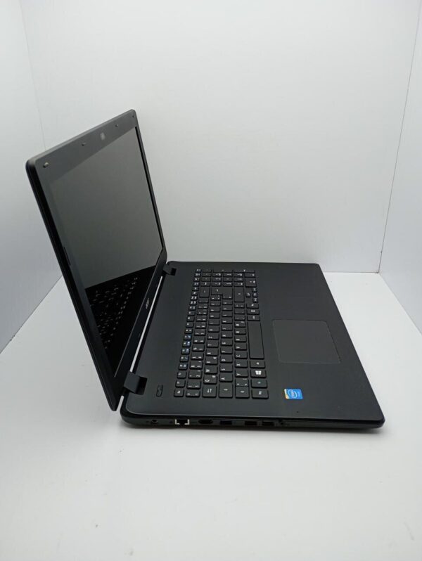 Ноутбук Acer ES1-511 / 15.6" (1366x768) TN / Intel Pentium N3530 (4 ядра по 2.16 - 2.58 GHz) / 4 GB DDR3 / 120 GB SSD / Intel HD Graphics / WebCam - Зображення 5