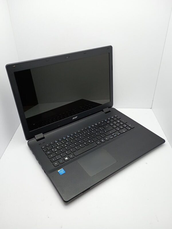 Ноутбук Acer ES1-511 / 15.6" (1366x768) TN / Intel Pentium N3530 (4 ядра по 2.16 - 2.58 GHz) / 4 GB DDR3 / 120 GB SSD / Intel HD Graphics / WebCam - Зображення 3
