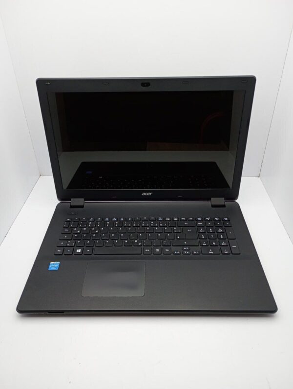 Ноутбук Acer ES1-511 / 15.6" (1366x768) TN / Intel Pentium N3530 (4 ядра по 2.16 - 2.58 GHz) / 4 GB DDR3 / 120 GB SSD / Intel HD Graphics / WebCam - Зображення 2