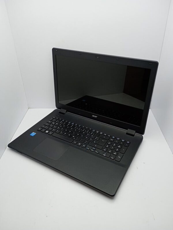 Ноутбук Acer ES1-511 / 15.6" (1366x768) TN / Intel Pentium N3530 (4 ядра по 2.16 - 2.58 GHz) / 4 GB DDR3 / 120 GB SSD / Intel HD Graphics / WebCam - Зображення 4