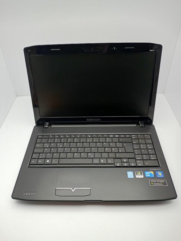 Ноутбук Acer Medion / 15.6" (1366x768) TN / Intel Core i3-370M (2 (4) ядра по 2.4 GHz) / 6 GB DDR3 / 320 GB HDD / Intel HD Graphics / WebCam - Зображення 2