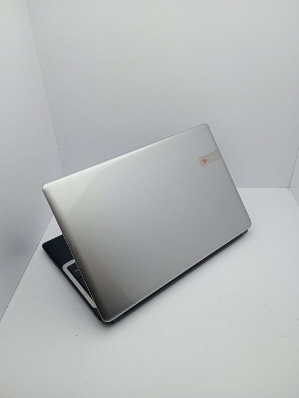 Ноутбук Acer Pakard TE69 / 15.6" (1366x768) TN / Intel Celeron N2820 (2 ядра по 2.13 - 2.39 GHz) / 4 GB DDR3 / 120 GB SSD / Intel HD Graphics / WebCam - Зображення 7