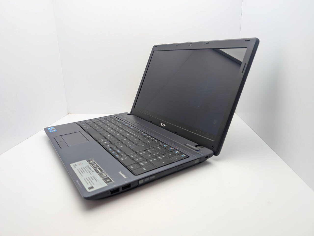 Ноутбук Acer TravelMate 5740 / 15.6" (1366x768) TN / Intel Core i3-370M (2 (4) ядра по 2.4 GHz) / 6 GB DDR3 / 128 GB SSD / Intel HD Graphics / WebCam - Зображення 4