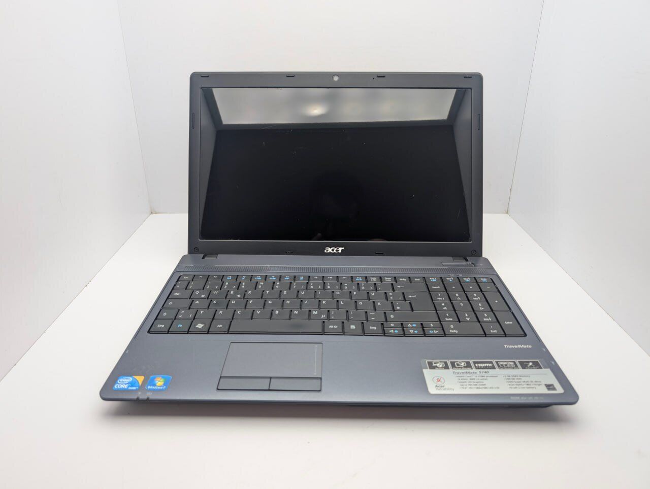 Ноутбук Acer TravelMate 5740 / 15.6" (1366x768) TN / Intel Core i3-370M (2 (4) ядра по 2.4 GHz) / 6 GB DDR3 / 128 GB SSD / Intel HD Graphics / WebCam - Зображення 2