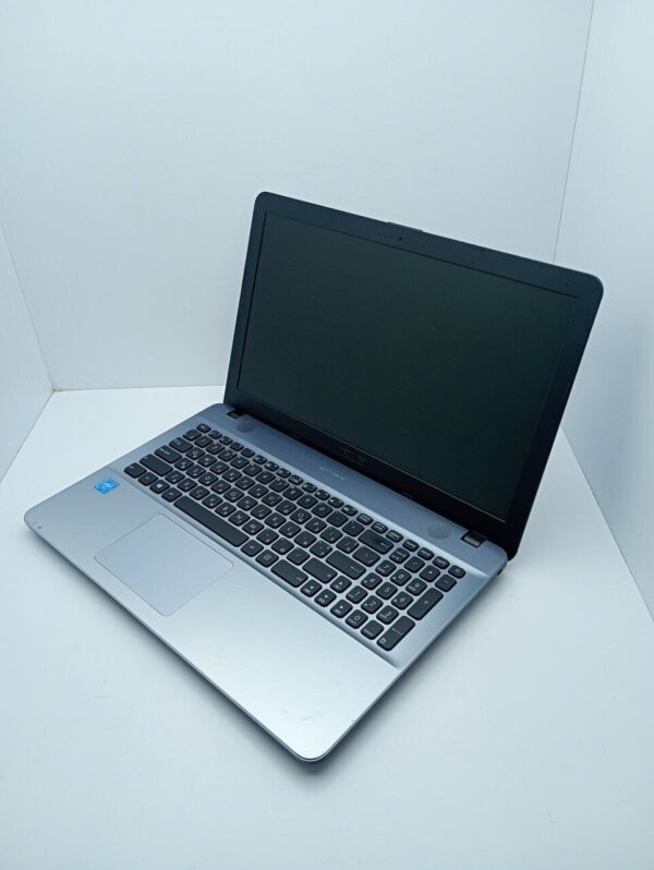 Ноутбук Asus A541 / 15.6" (1366x768) TN / Intel Celeron N3350 (2 ядра по 1.1 - 2.4 GHz) / 4 GB DDR3 / 120 GB SSD / Intel HD Graphics / WebCam - Зображення 4